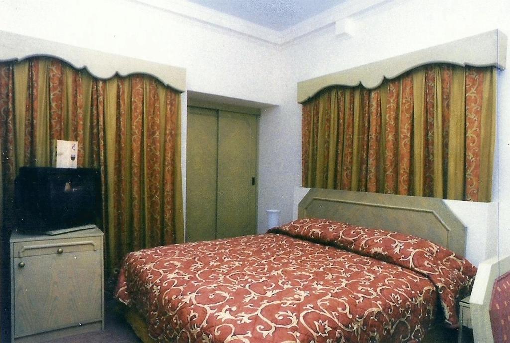 Marina Hotel Mutrah Szoba fotó